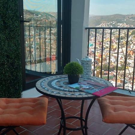 Apartamento Con Terraza A Un Lado Del Monumento Del Pipila Hotel Guanajuato Luaran gambar